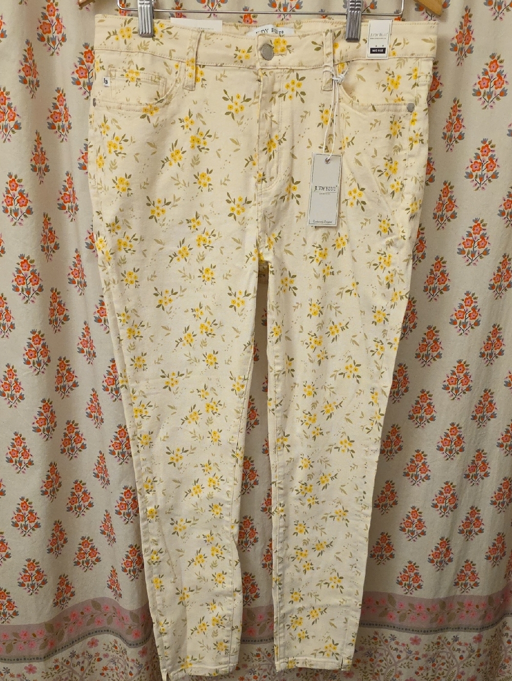 Judy Blue Cream Skinny Jeans with Yellow Floral Print